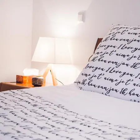 Cozy Art Deco Appartement Strassen