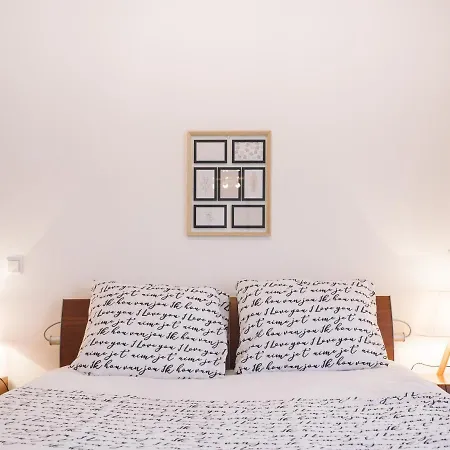 Cozy Art Deco